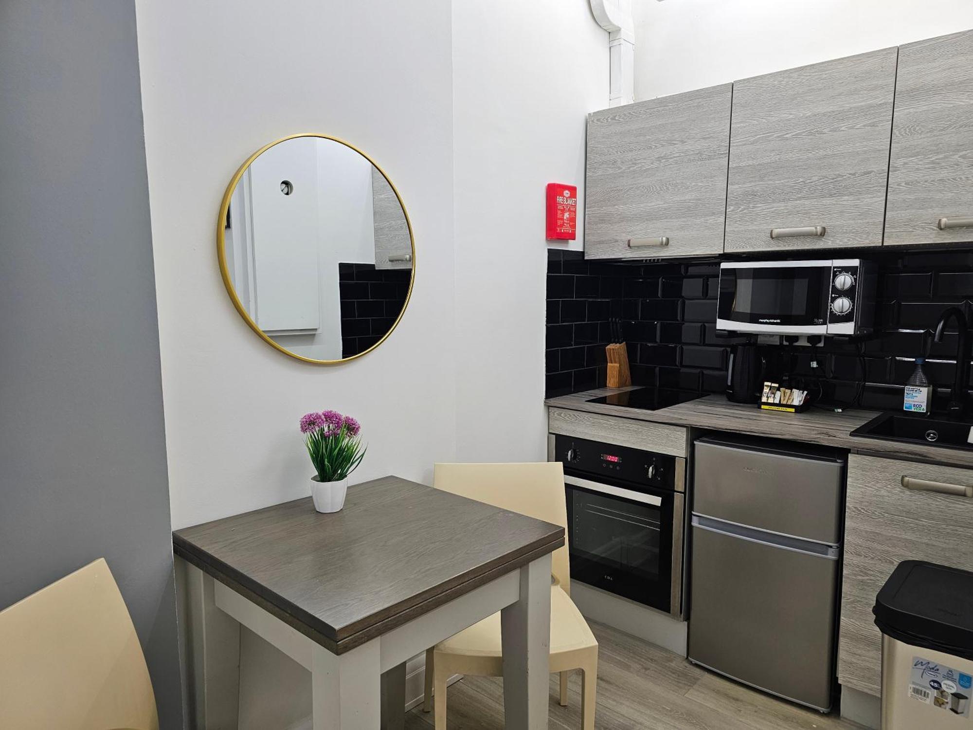 London Stay Apartments Екстериор снимка